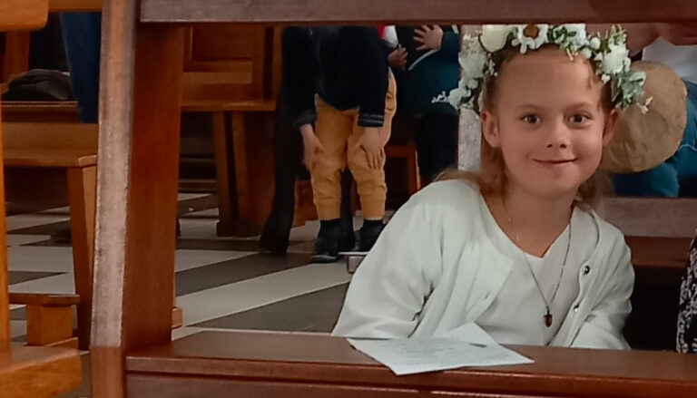Lire la suite à propos de l’article Première communion de Marion